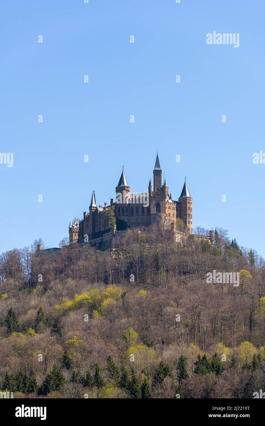 Burg Hohenzollern bei Hechingen im Fruehjahr, Schwaebische Alb, Baden-Wuerttemberg, Deutschland Stock Photo