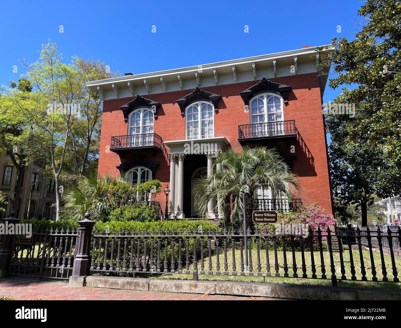 March 27, 2022 - Savannah, Georgia, USA: Exterior of the Mercer Williams Museum, a historic home and former residence of Jim William. Stock Photo