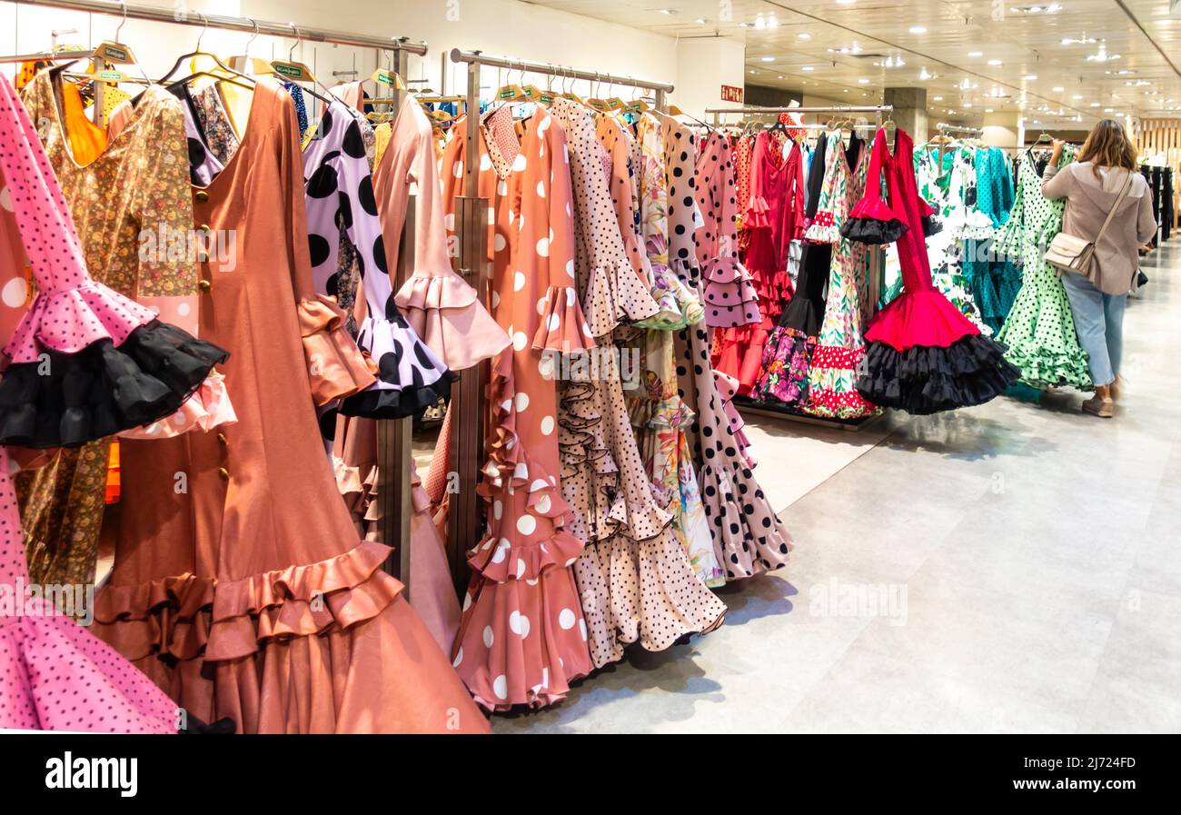 Store that cheap sell dresses