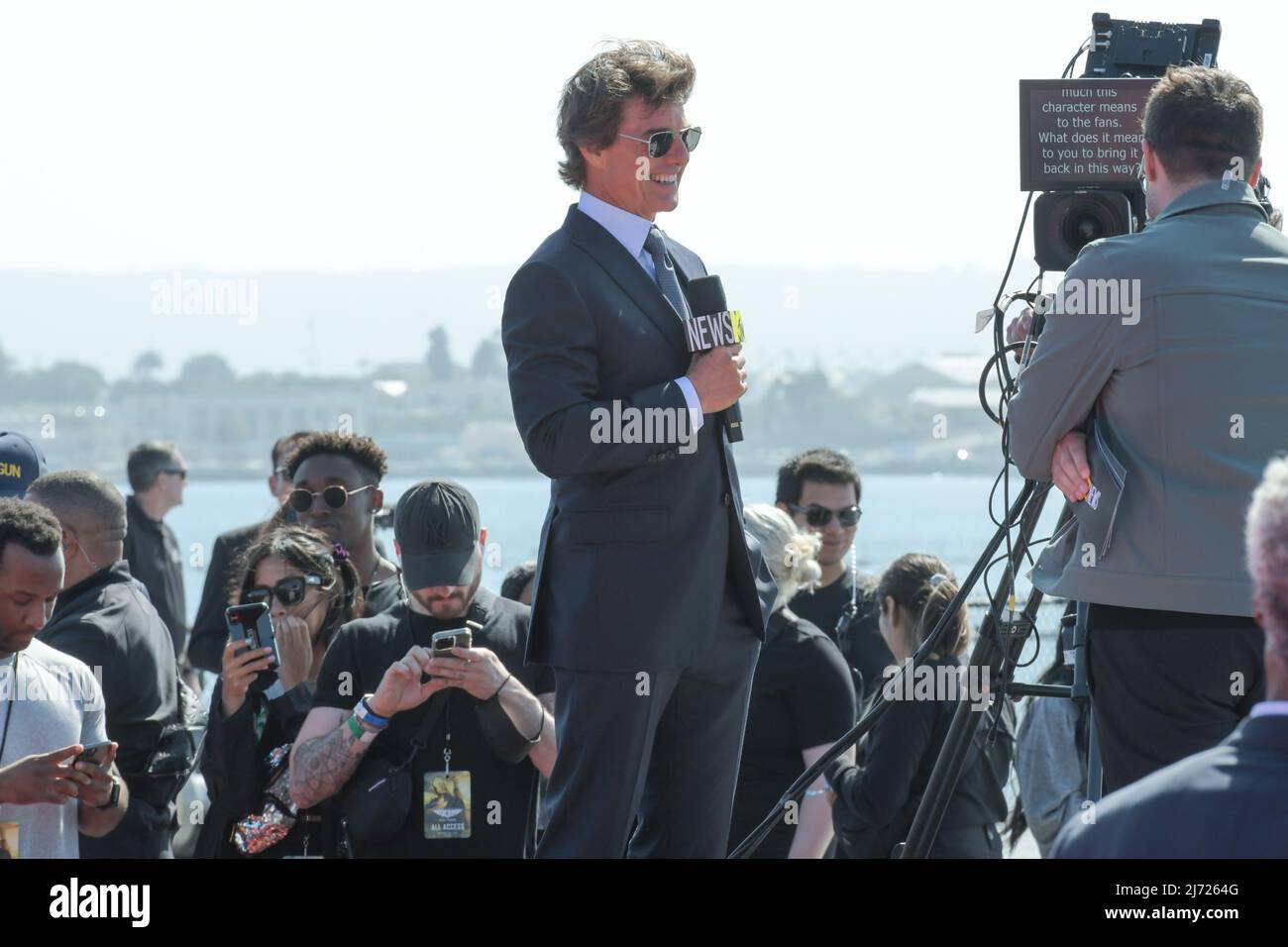 Tom cruise global premiere hi-res stock photography and images - Alamy