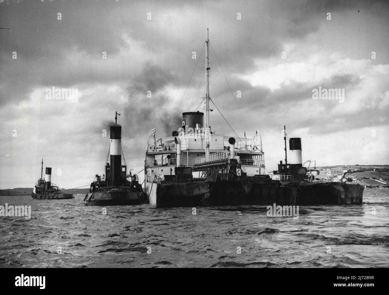 Deep sea tug hi-res stock photography and images - Alamy