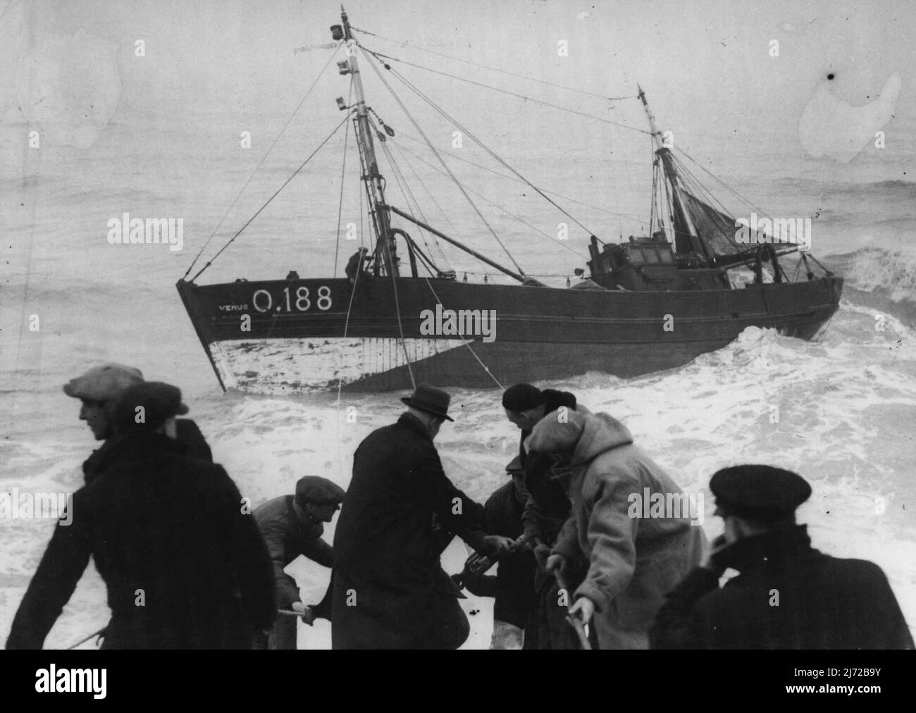 Rescue breeches buoy hires stock photography and images Alamy