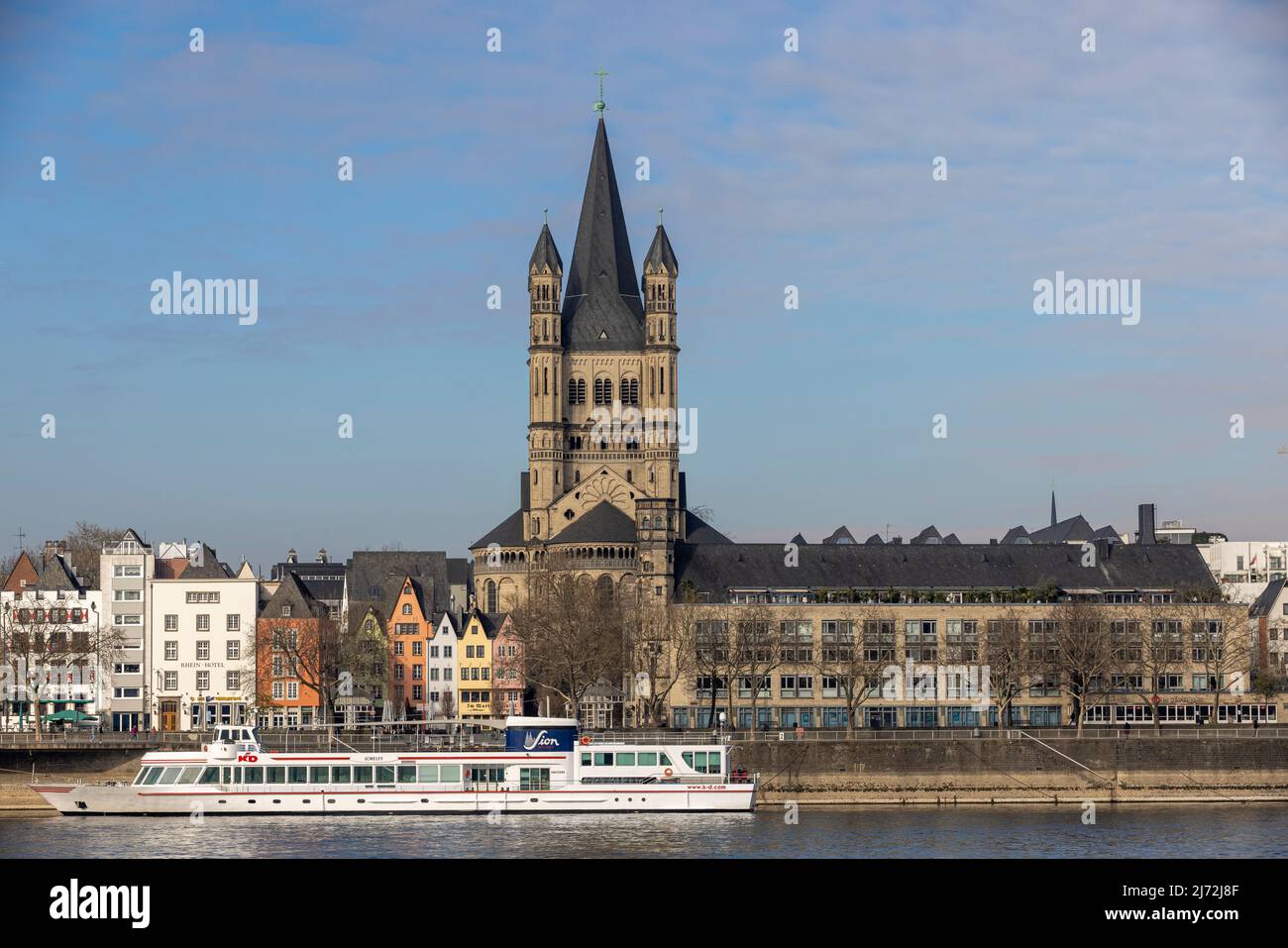 Great St. Martin church rising above Cologne skyline Stock Photo - Alamy
