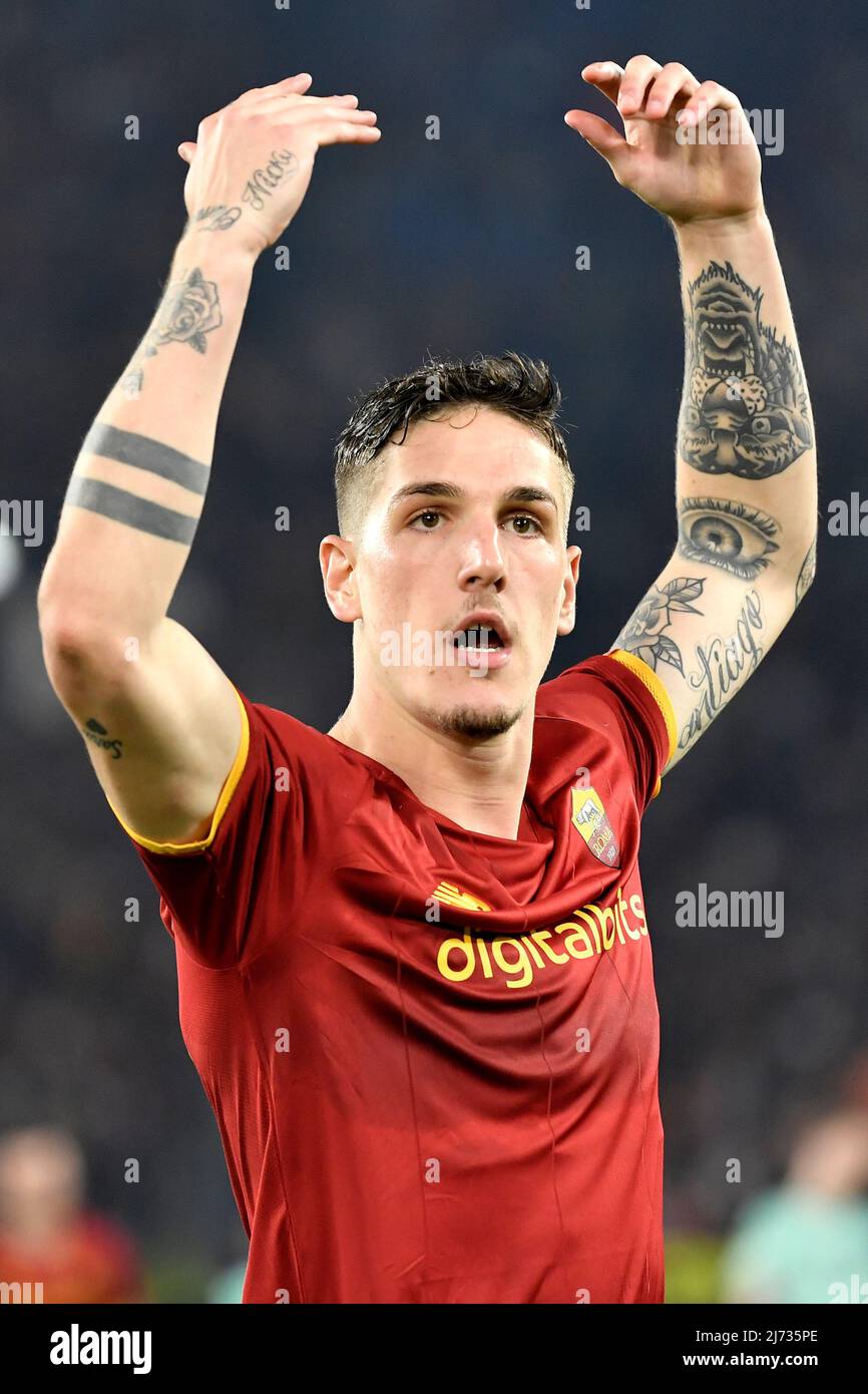 Nicolo Zaniolo of AS Roma cheers the fans during the Conference league semi final 2nd leg football match between AS Roma and Leicester City FC at Olimpico stadium in Rome (Italy), May 5th,  2022. Photo Andrea Staccioli / Insidefoto Stock Photo