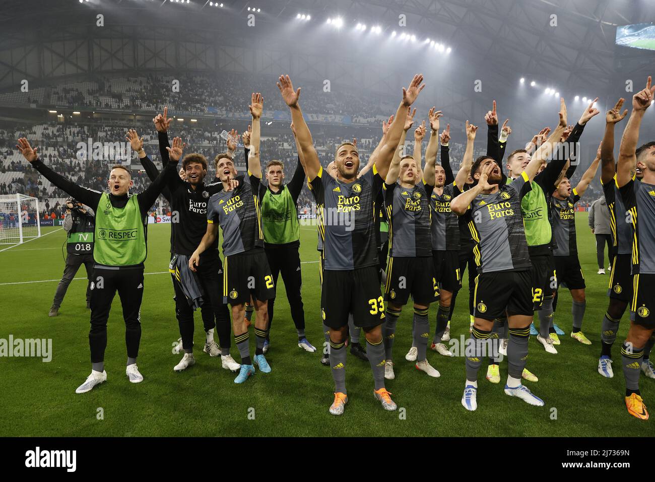 MARSEILLE - Feyenoord players celebrate reaching the final after the UEFA  Conference League semifinal match between Olympique Marseille and Feyenoord  at Stade Velodrome on May 5, 2022 in Marseille, France. ANP PIETER