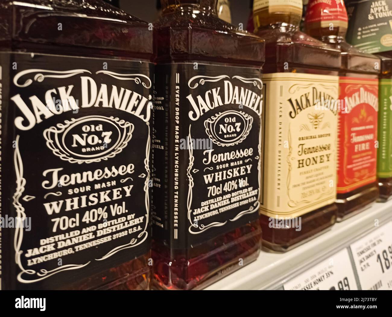 https://c8.alamy.com/comp/2J73TBY/jack-daniels-bourbon-whisky-seen-at-rewe-supermarket-photo-by-igor-golovniov-sopa-imagessipa-usa-2J73TBY.jpg