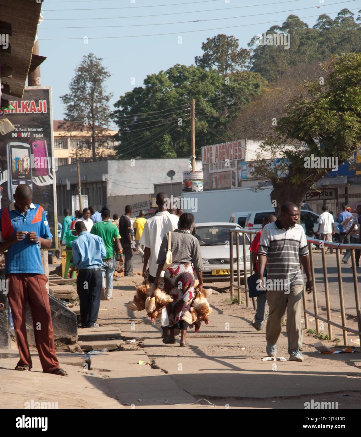 Street scene, Limbe, Malawi - Limbe and Blantyre form a conurbation and the largest town in Malawi.  Limbe is a very dense commercial and industrial a Stock Photo