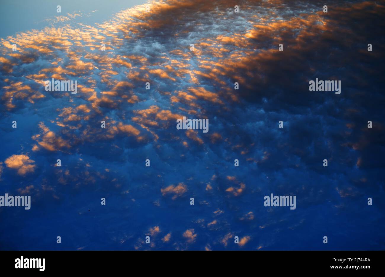 Beauty of reflection hi-res stock photography and images - Alamy