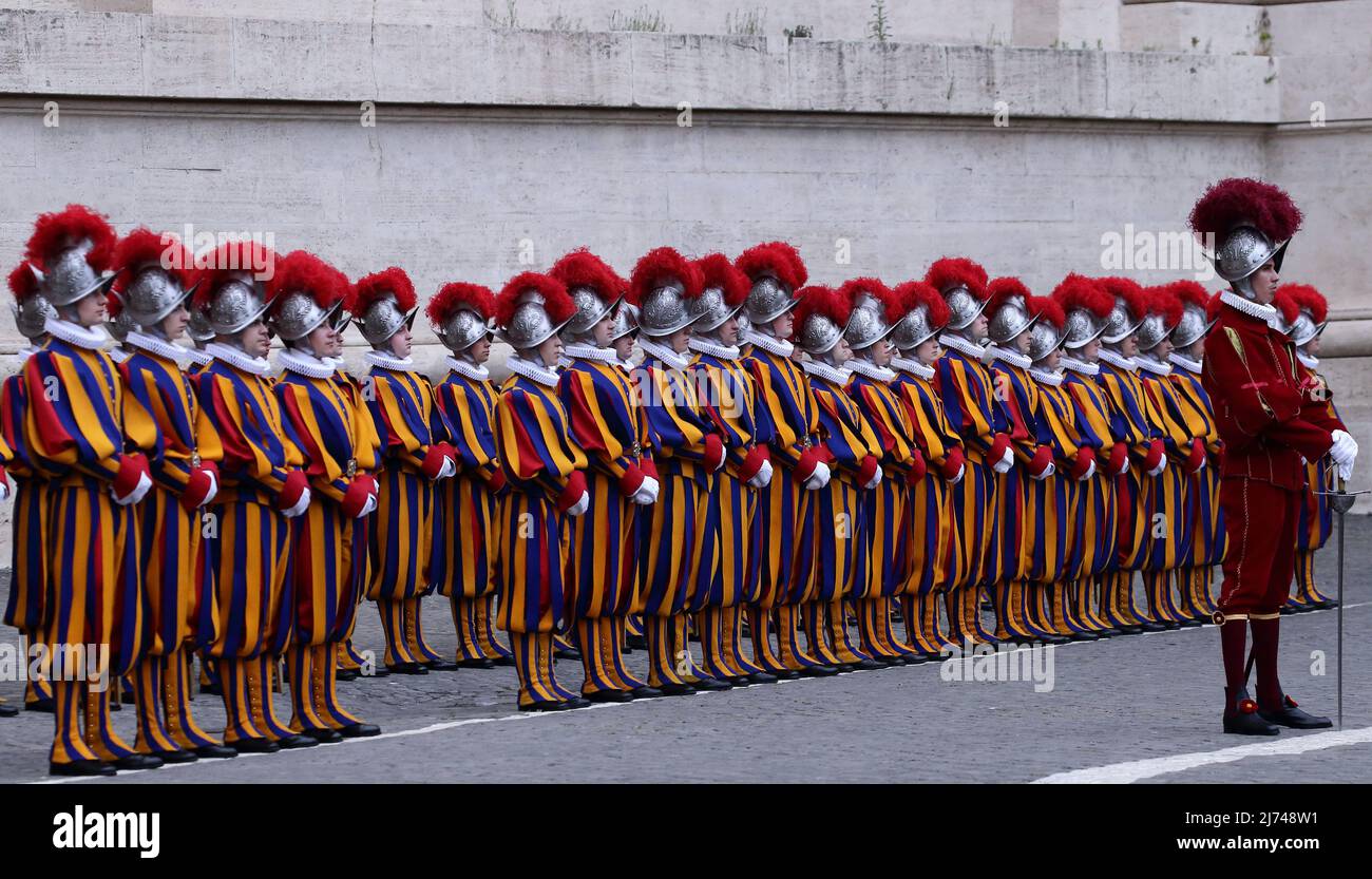 May 5, 2022  - Ceremony of the Pontifical Swiss Guard in memory of the 147 killed during the sack of Rome (May 6th 1527) in defense of the reigning Pope Clement VII at the Vatican. Â©EvandroInetti via ZUMA Wire (Credit Image: © Evandro Inetti/ZUMA Press Wire) Stock Photo