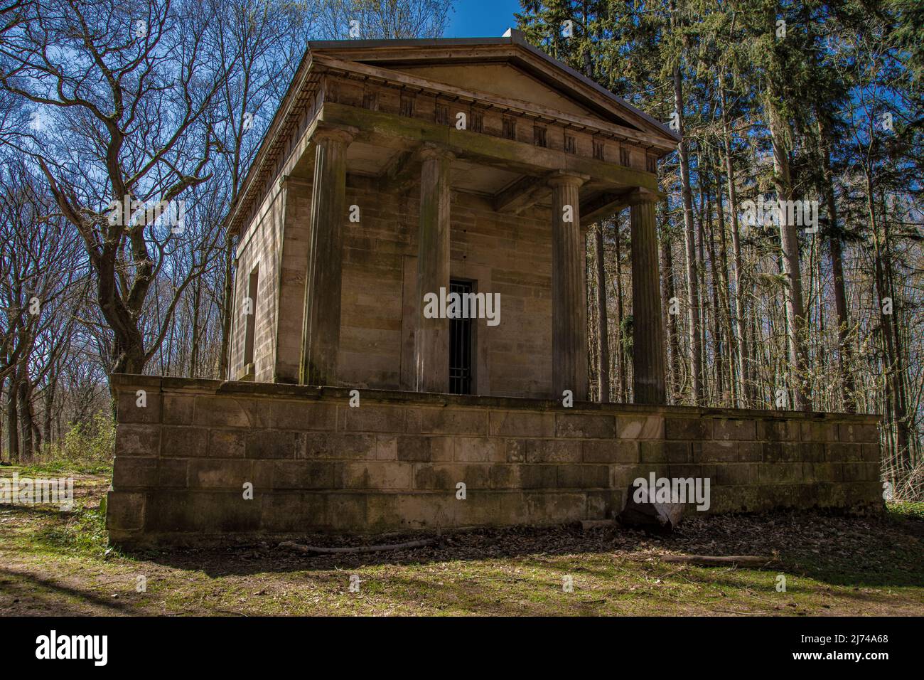 Laves Kultur Pfad in Derneburg , the temple. As the first project of the landscape garden, the architect built the Doric temple in 1827 Stock Photo
