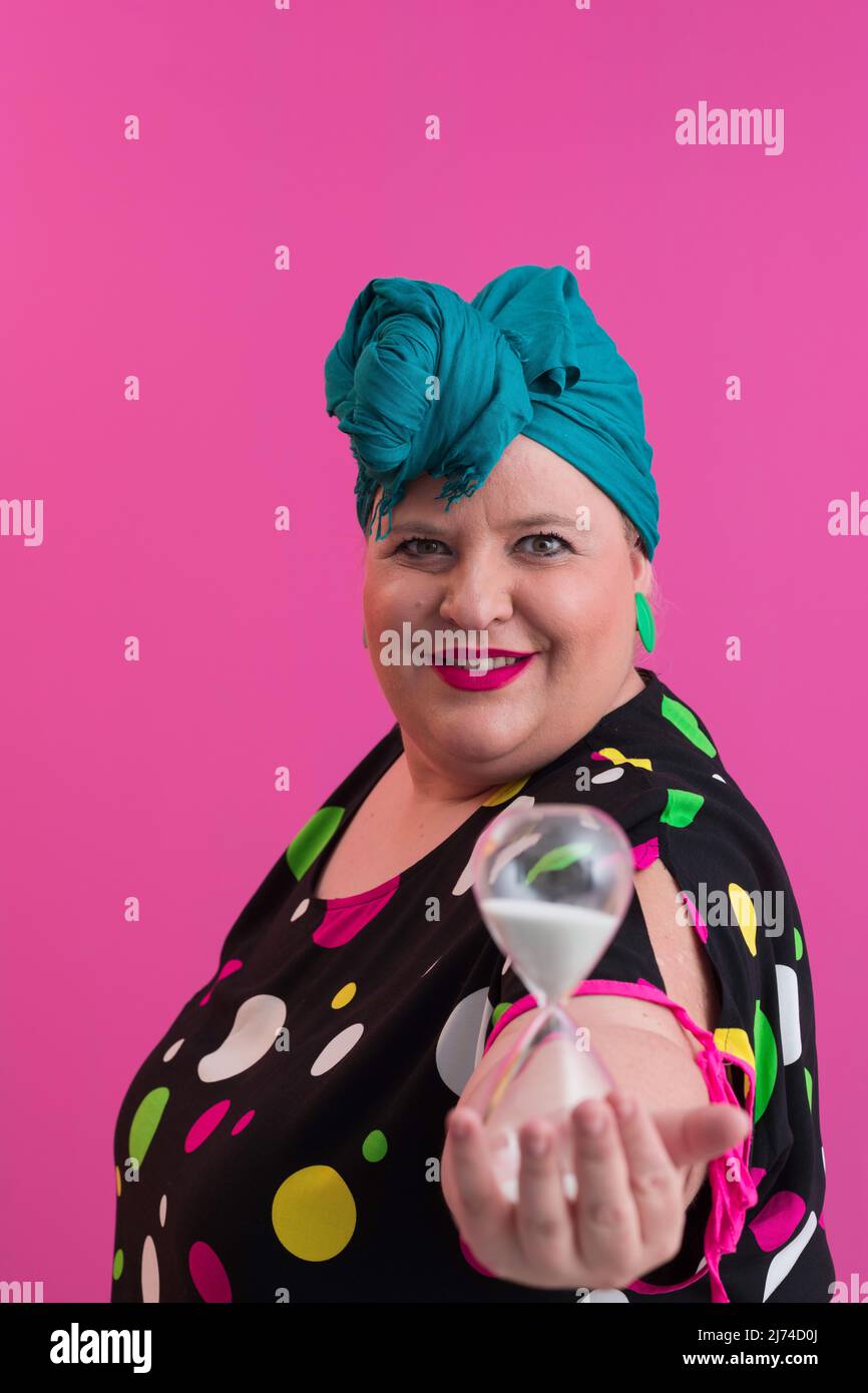 Plus size model running hi-res stock photography and images - Alamy