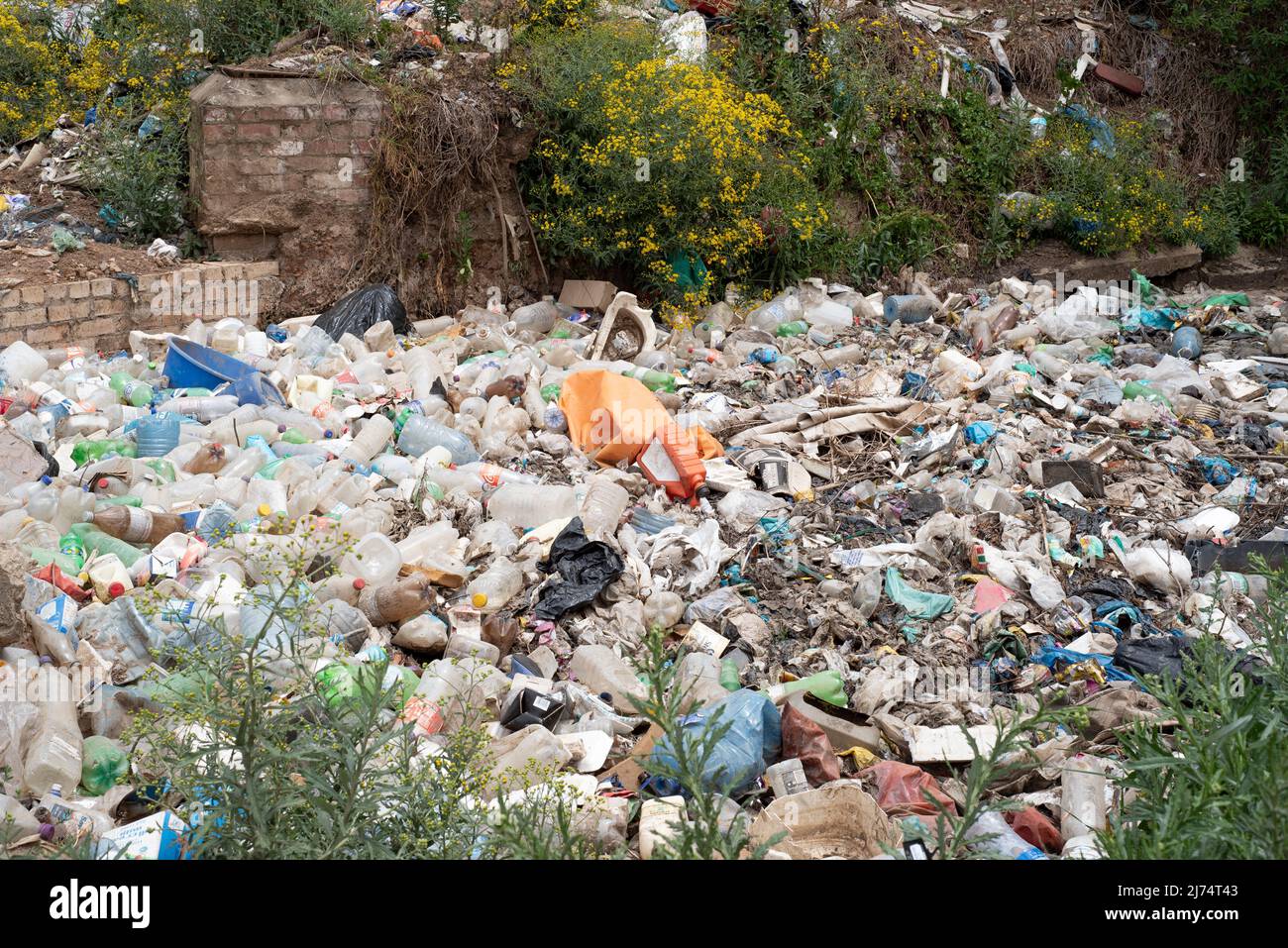Plastic pollution blocks a stormwater drain in Grahamstown/Makhanda