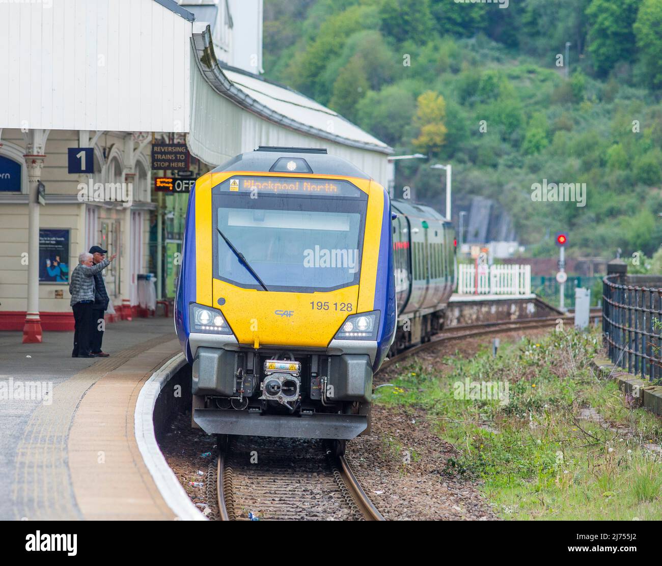 huddersfield to london train price