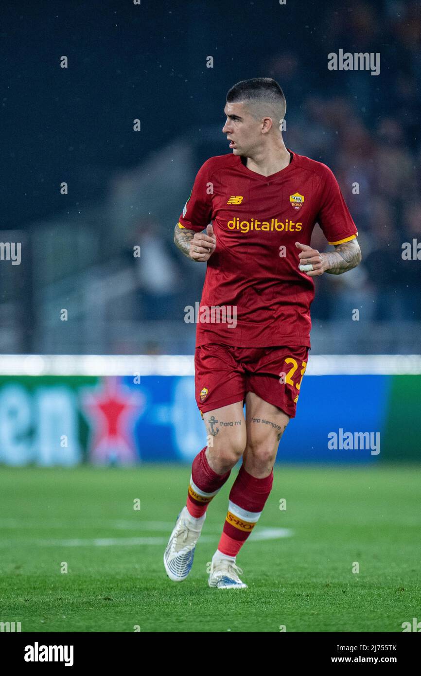 ROME, ITALY - MAY 05: Gianluca Mancini during the UEFA Conference League Semi Final Leg Two match between AS Roma and Leicester at Stadio Olimpico on May 5, 2022 in Rome, Italy. (Photo by Sebastian Frej) Credit: Sebo47/Alamy Live News Stock Photo