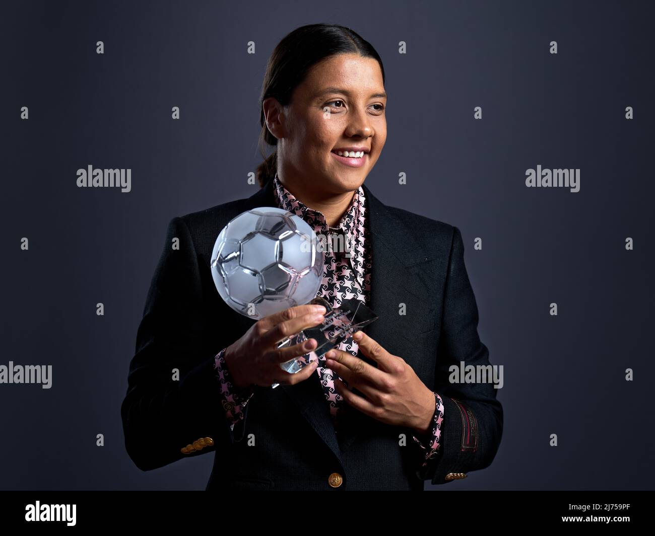 Chelsea's Sam Kerr poses with their FWA Player of the Year Award during