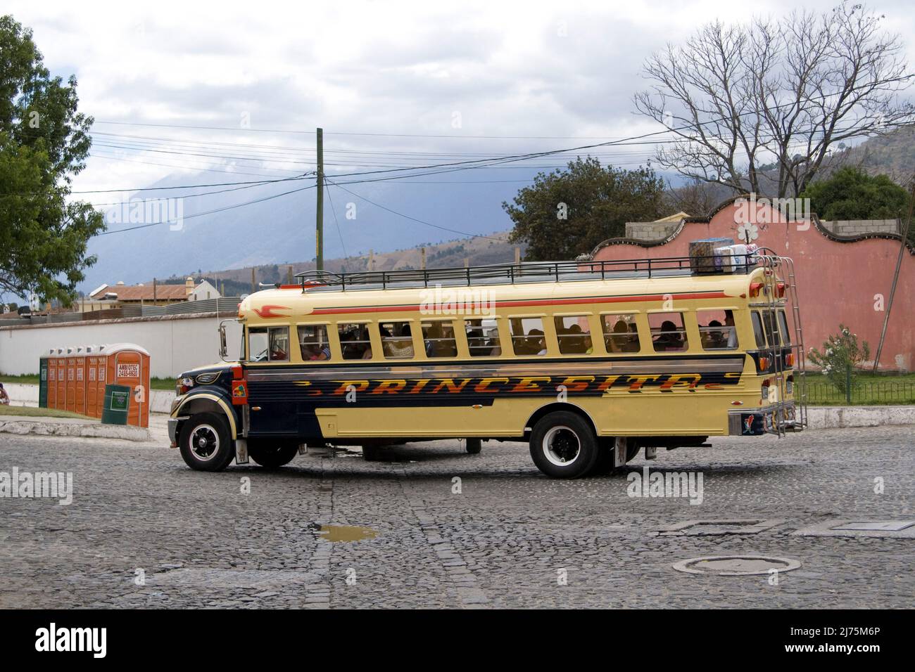 Backpackers asia bus hi-res stock photography and images - Alamy