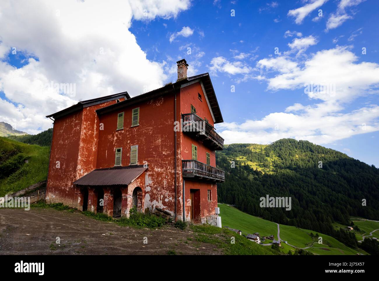 Old ruinous house in the South Tyrolean Alps in Italy, Stock Photo