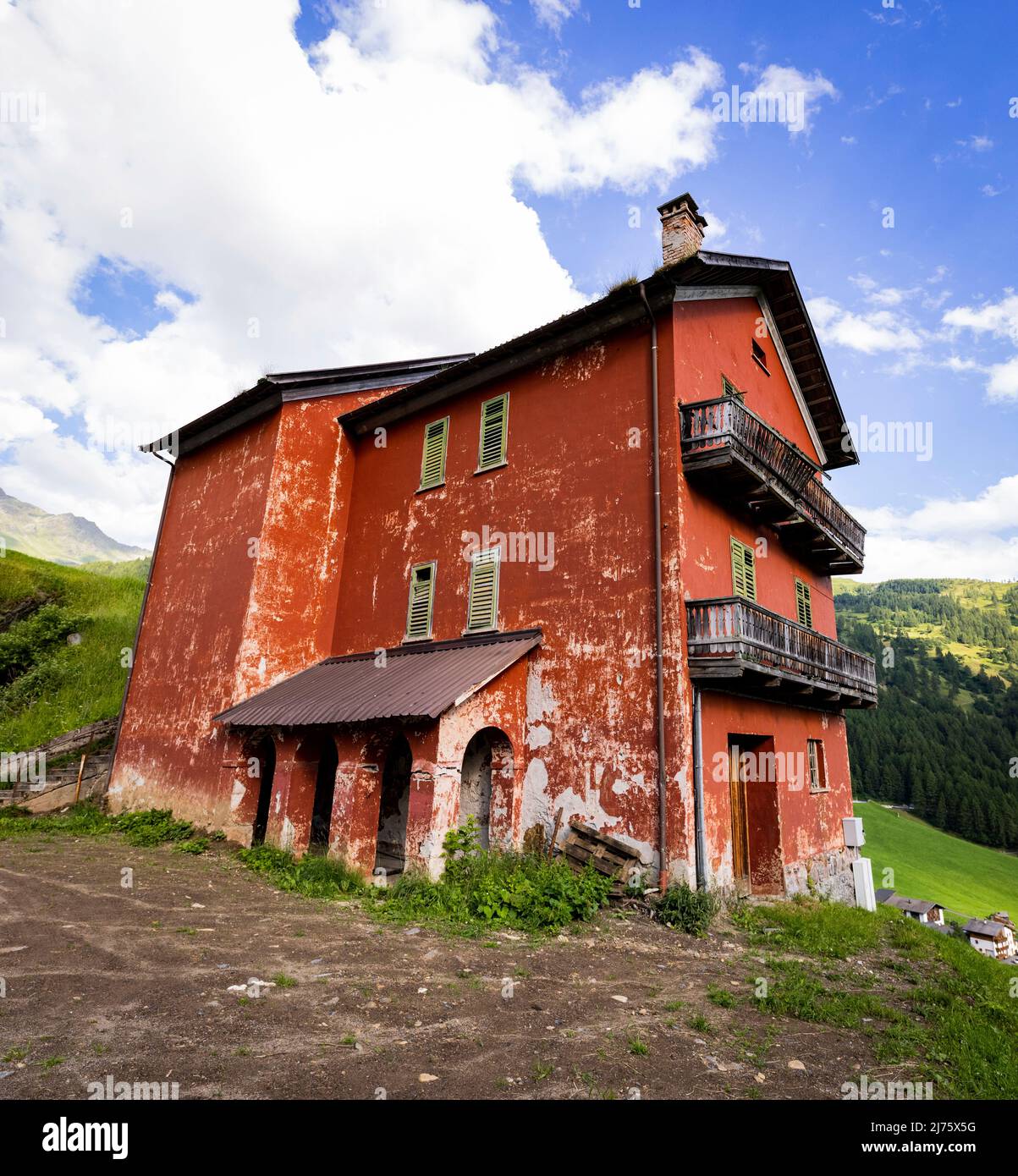 Old ruinous house in the South Tyrolean Alps in Italy, Stock Photo