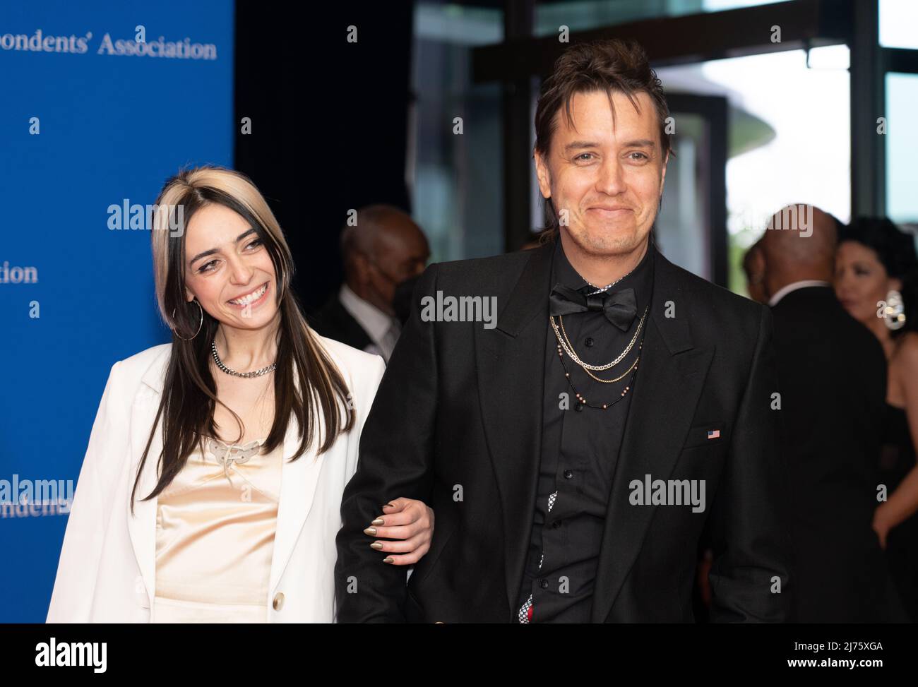 Julian Casablancas and Kaya Nichols walk the red carpet at the White House Correspondents' Association Dinner at the Washington Hilton in Washington D.C. on April 30, 2022. Singer Julian Casablancas is best known as the lead vocalist and primary songwriter of rock band The Strokes.  (Photo by Jeff Malet) Photo via Newscom Stock Photo