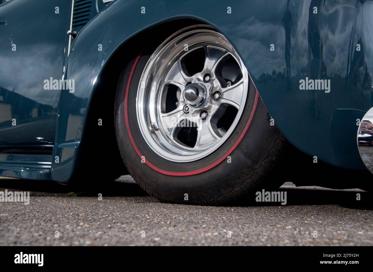 1954 Chevy 3100 pick up truck Stock Photo - Alamy