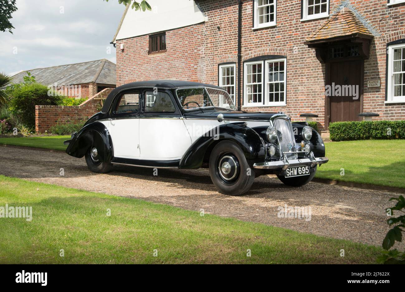 White riley sports car hi-res stock photography and images - Alamy