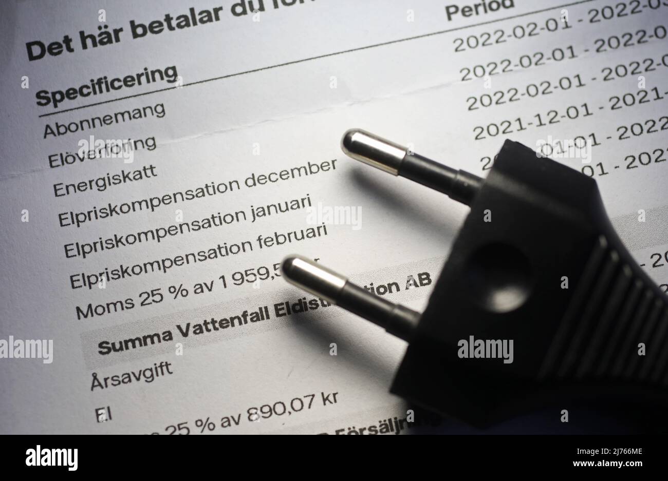 The compensation for the winter's high electricity prices has now begun