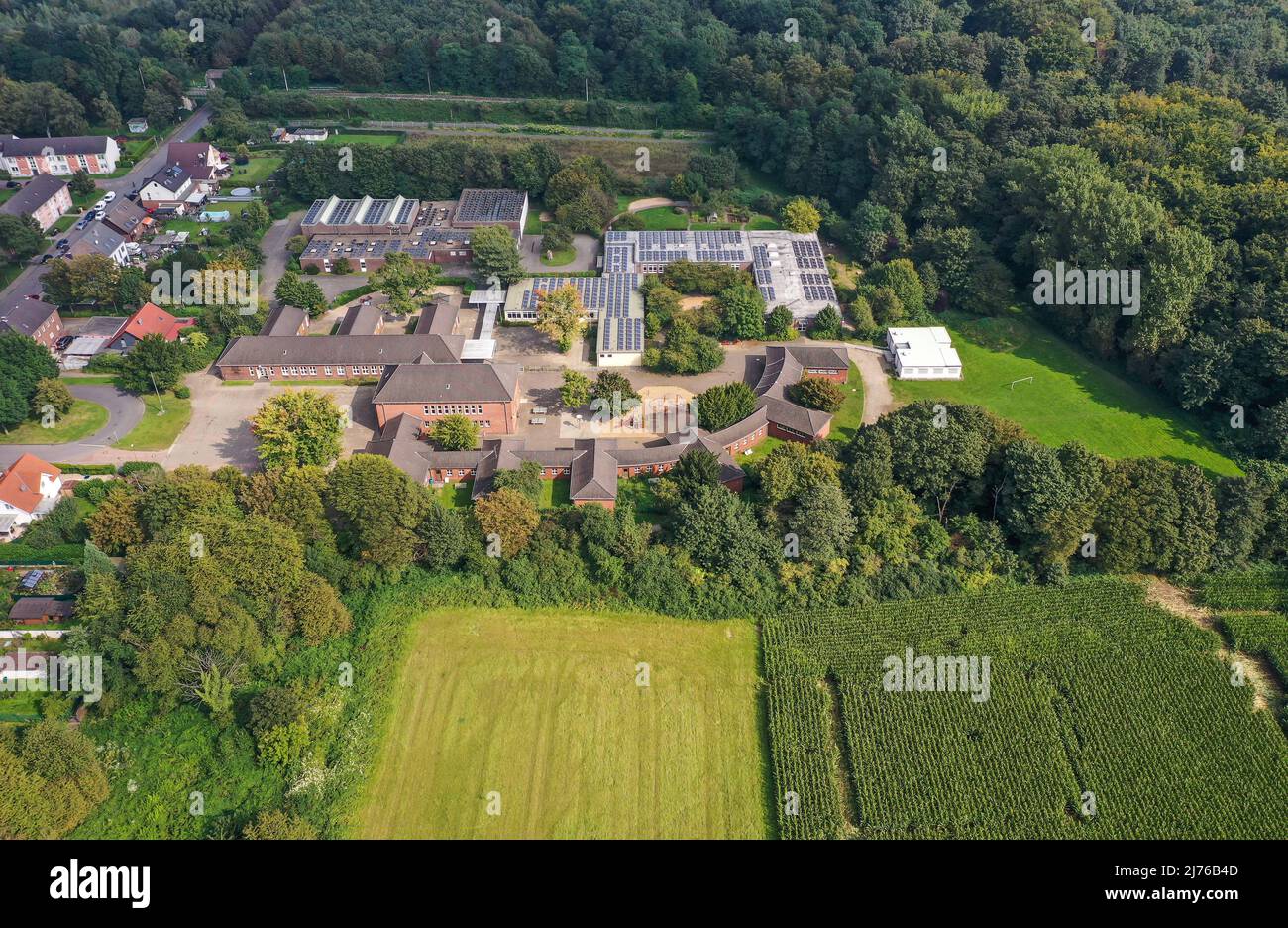 Aerial view of Bottrop, North Rhine-Westphalia, Germany - In front Welheimer Mark Municipal Primary School. In the back school at the tetrahedron, special school with the focus on mental development, Stock Photo