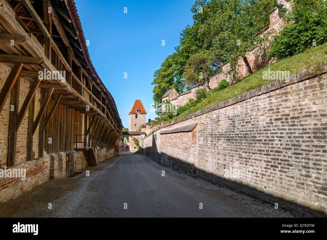 Germany, Landshut, Trausnitz Castle, Zwinger, defensive wall with wooden covered battlements on the southern ring. Stock Photo