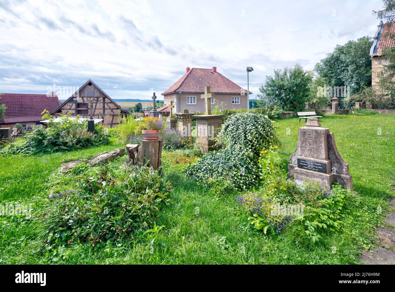 Church, St. Kilian, burial place, Bedheim castle, house facade, village