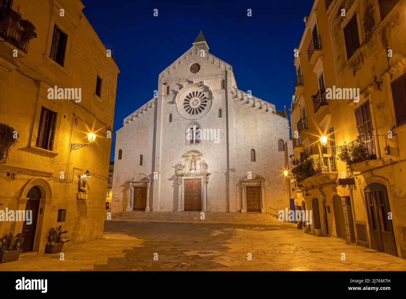 BARI, ITALY - MARCH 3, 2022: The Cathedral of Saint Sabinus and square at dusk. Stock Photo