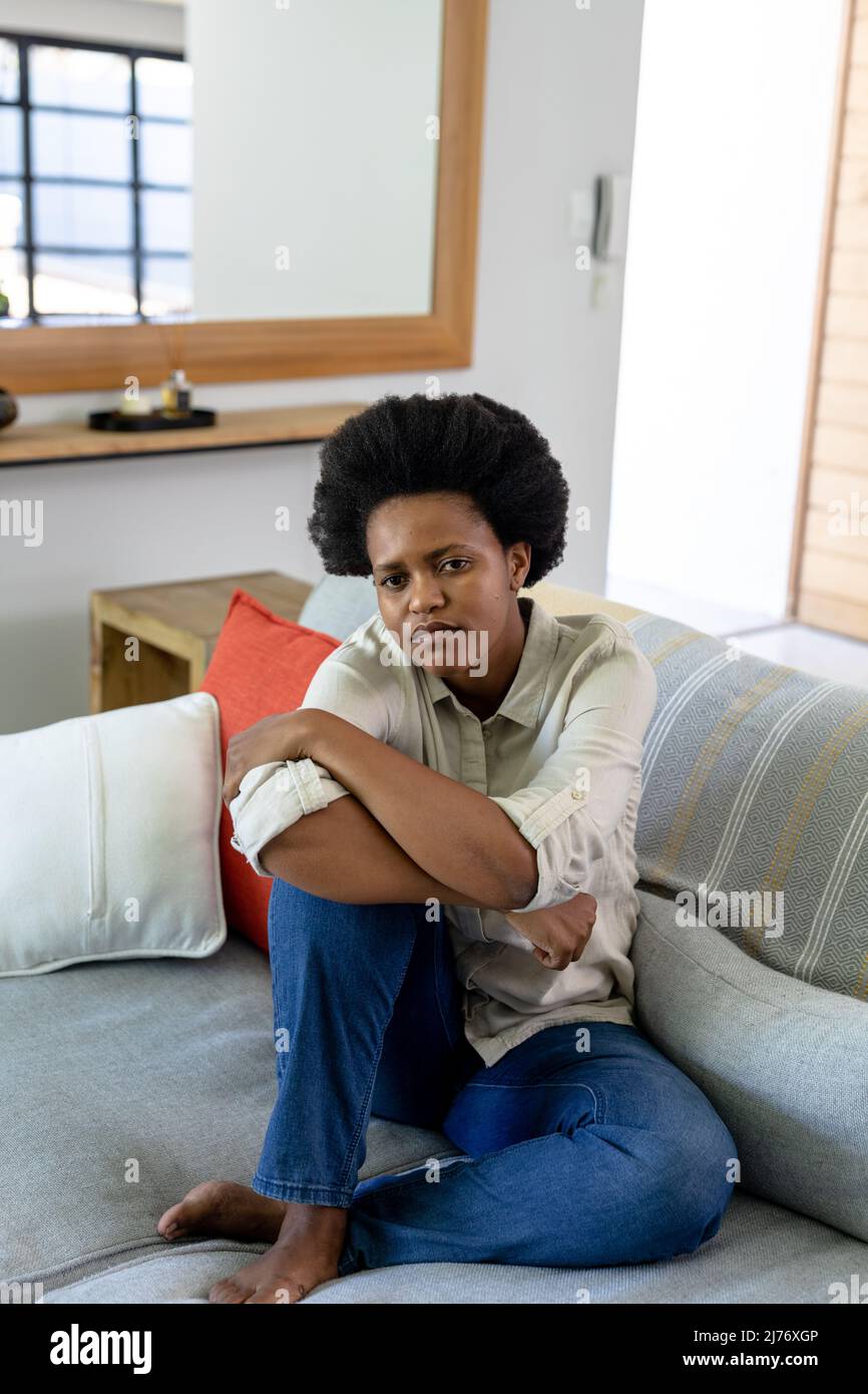 Depressed african woman hi-res stock photography and images - Alamy