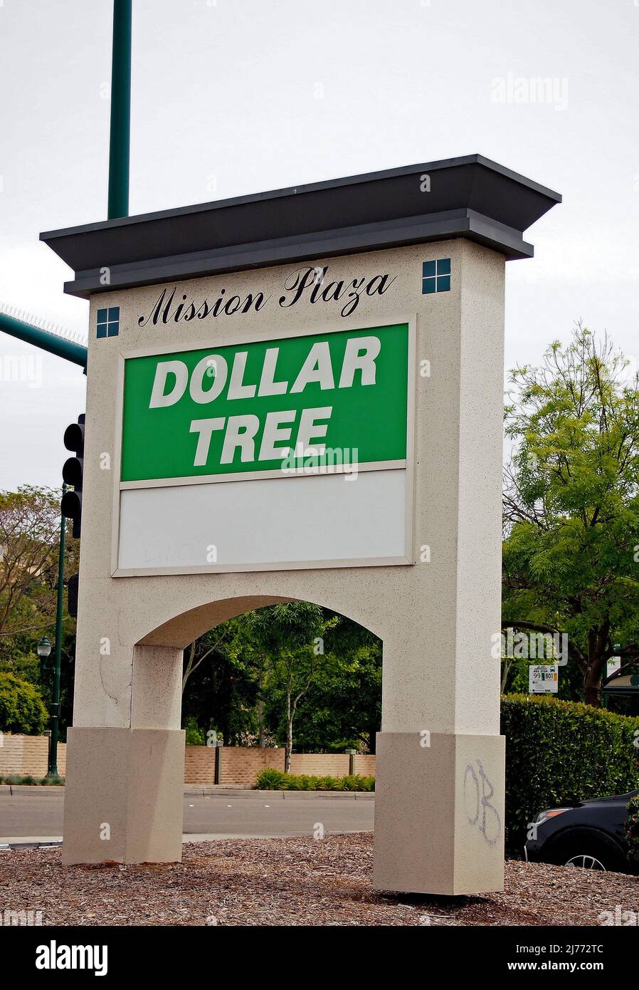 Store chain hires stock photography and images Alamy