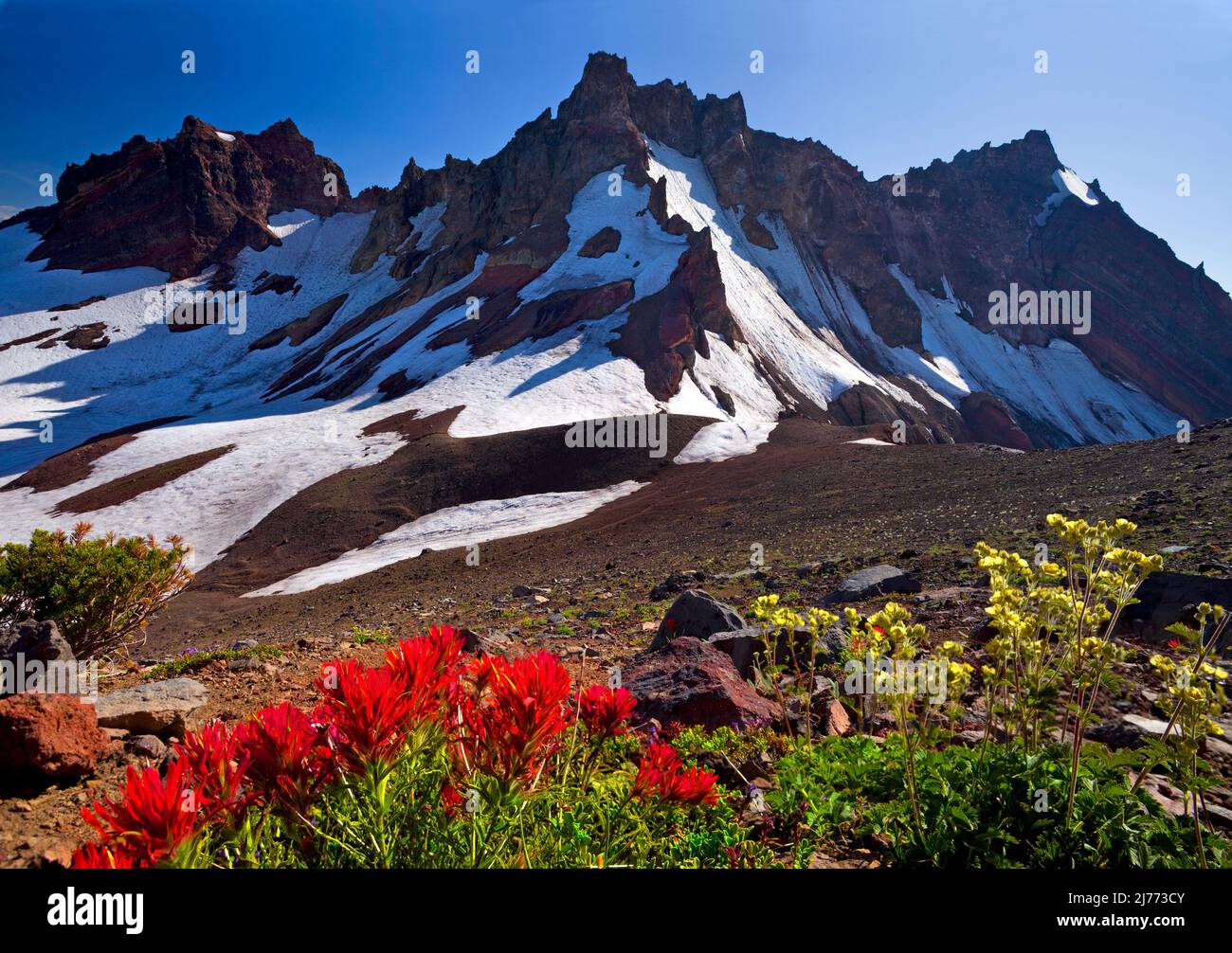 Broken Top Mountain Three Sisters Wilderness Oregon Stock Photo Alamy