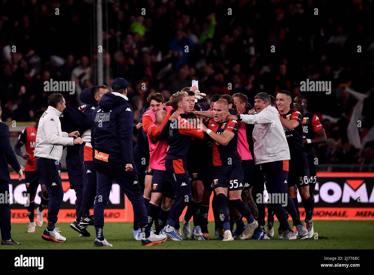 4,776 Roma V Genoa Cfc Serie A Stock Photos, High-Res Pictures, and Images  - Getty Images