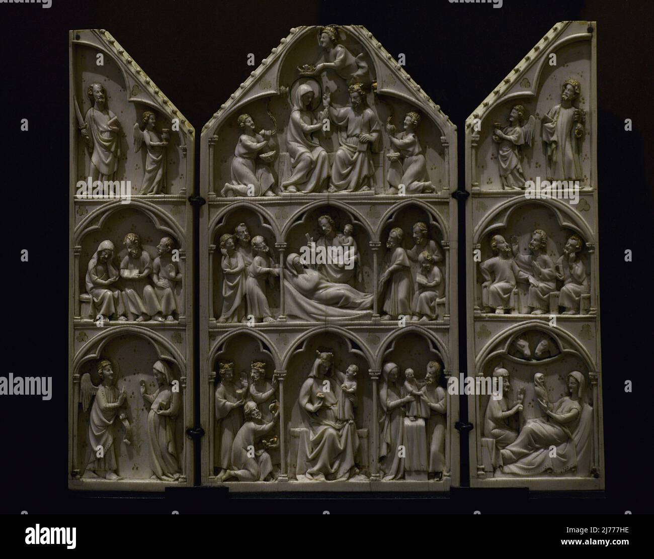 Triptych with scenes from the life and death of the Virgin. Made in a ...