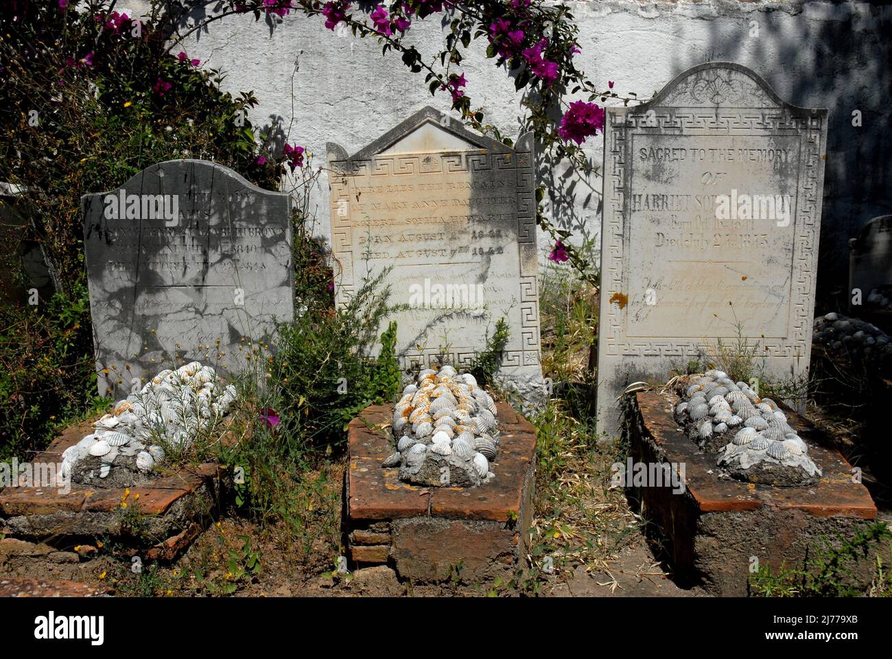 El viejo Cementerio Inglés o Cementerio de San Jorge  de Málaga. Situado en la Cañada de los Ingleses ES el primer cementerio protestante de España,[1 Stock Photo