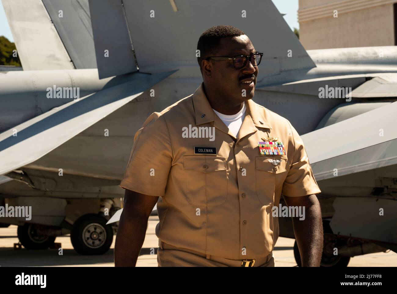 Top gun hi-res stock photography and images - Alamy