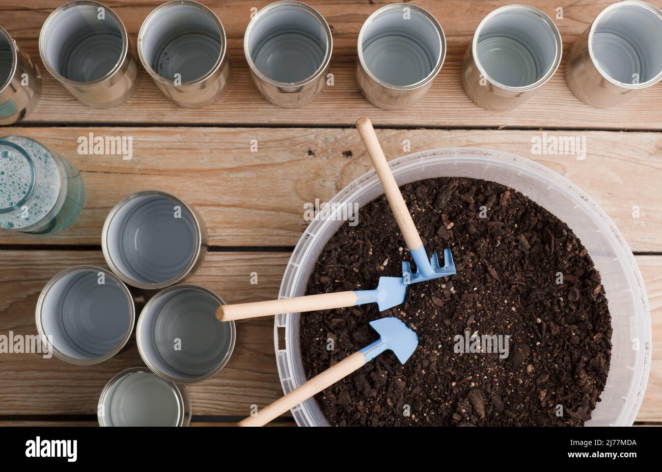 Self sufficiency at home, save money, recycle, reuse to reduce waste ...