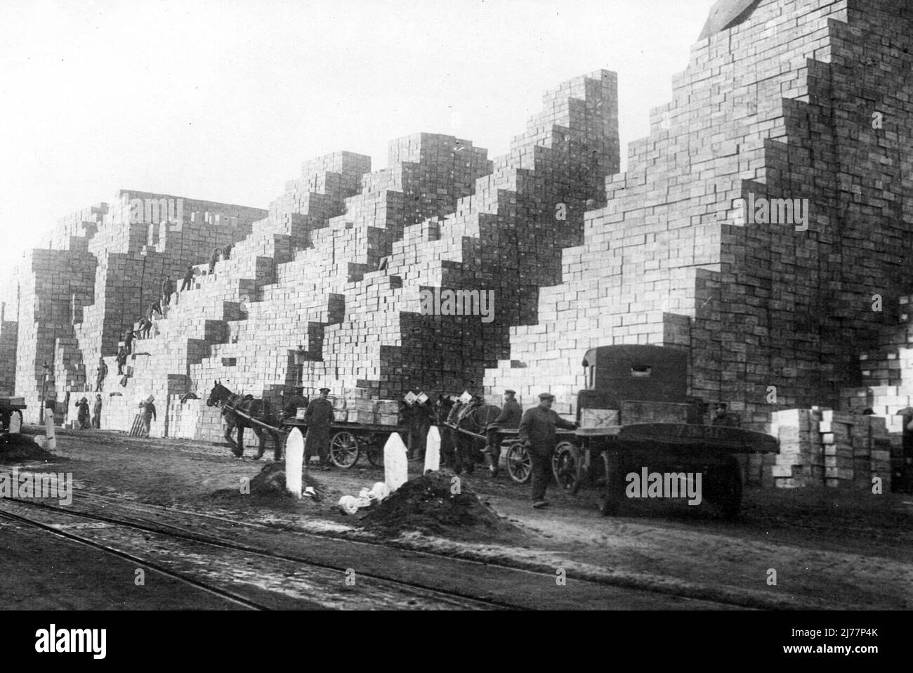 Vast, mountainous stacks of boxed rations at a British Army supply depot in Rouen, 15th January 1917. Stock Photo