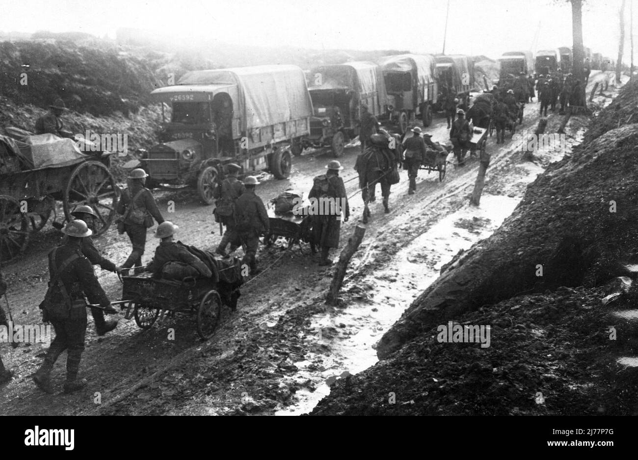 Battle of albert 1916 Black and White Stock Photos & Images - Alamy