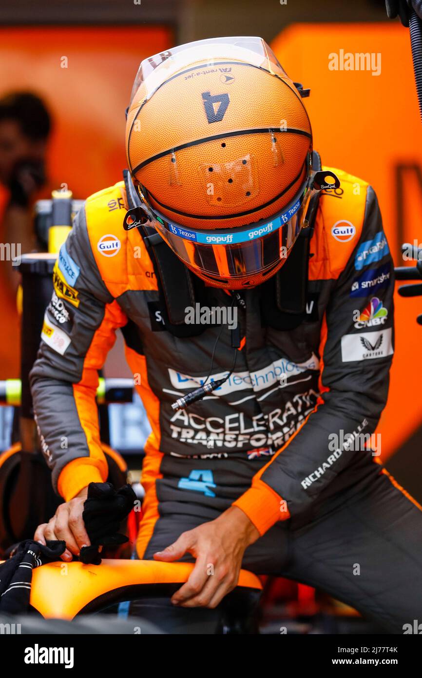 Modèle De Casque McLaren Spark Lando Norris 2025 F1 Testing Spécial 1/5