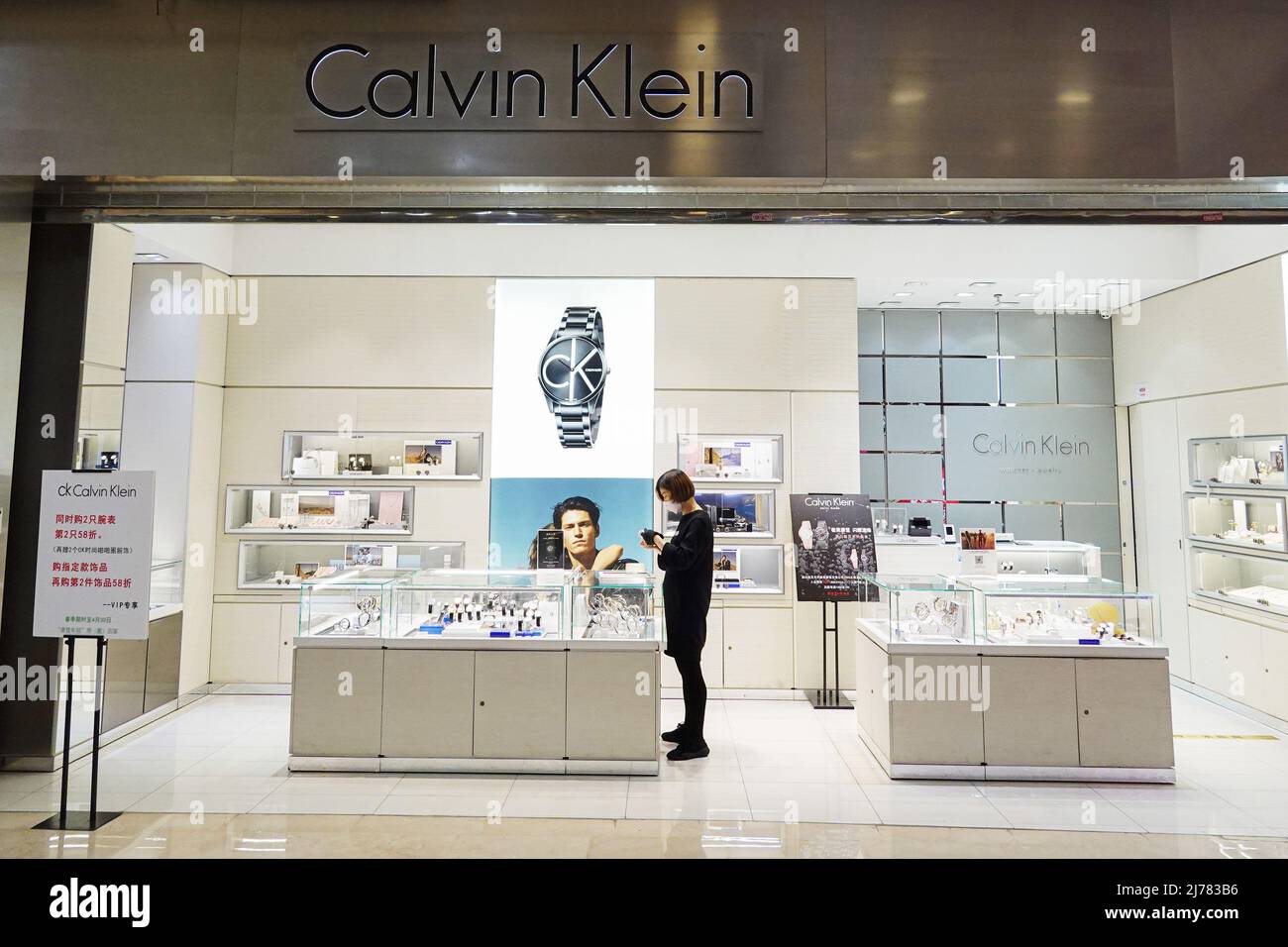 Calvin klein store hi-res stock photography and images - Page 2 - Alamy