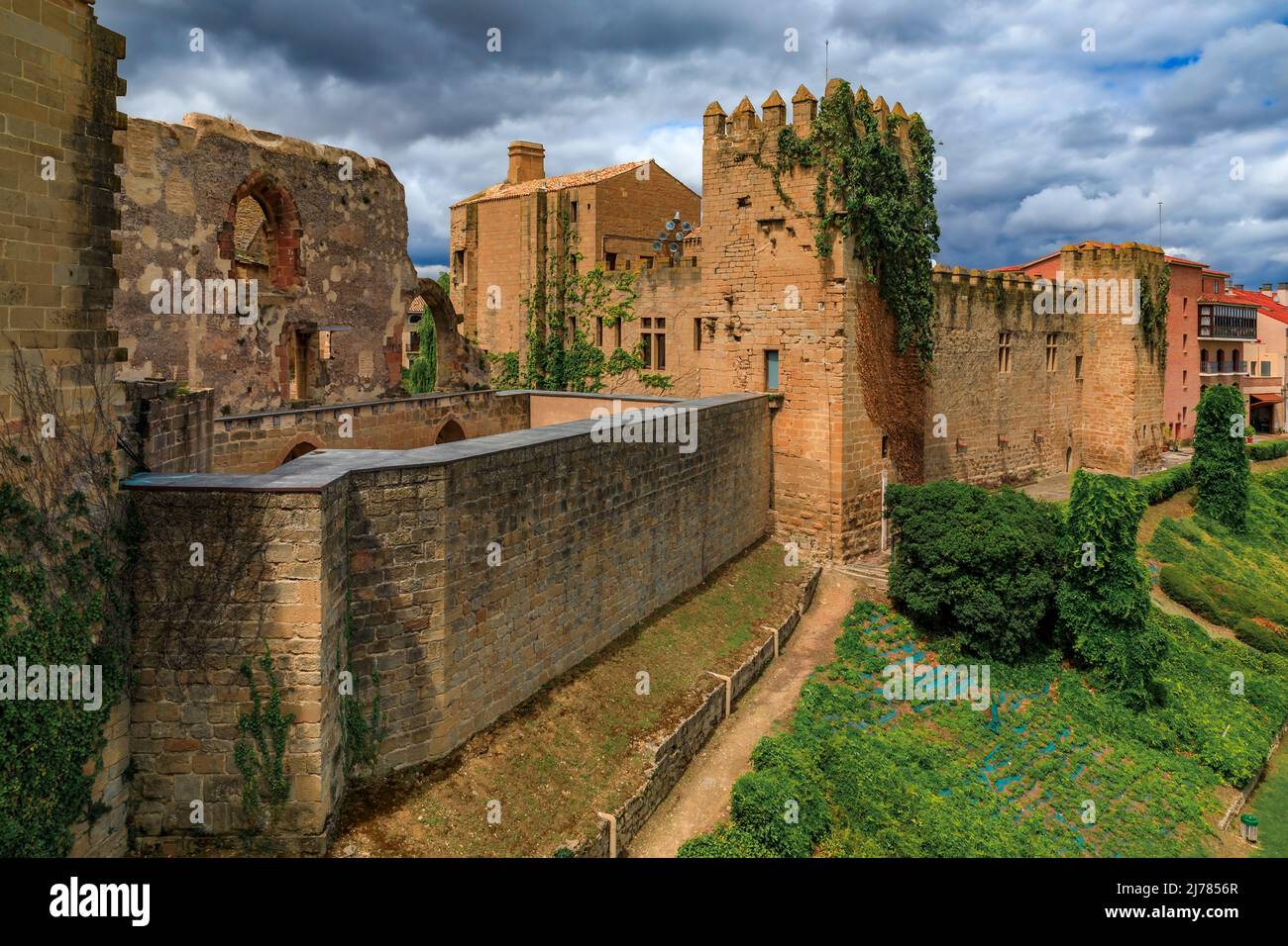 Olite, Spain - June 23, 2021: Details of the walls of the old palace of the Kings of Navarre or Royal Palace of Olite in Navarra Stock Photo