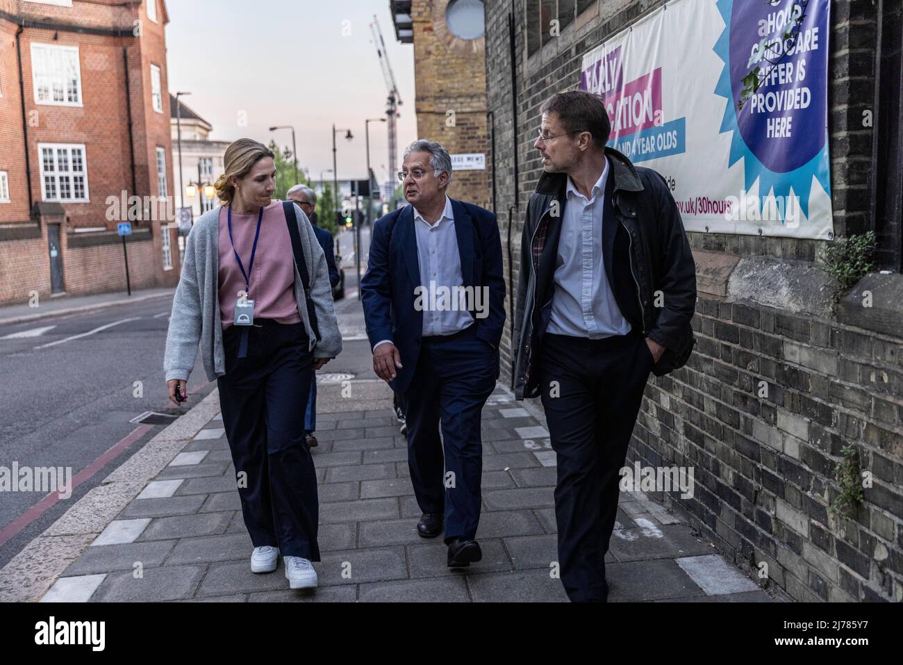 Wandsworth, Southwest London, UK. 6th May 2022. Ravi Govindia, Conservative Councillor walks along the local street after leaving the Wandsworth Civic Suite after he lost Wandsworth Council to Labour. Credit: Jeff Gilbert/Alamy Live News Stock Photo