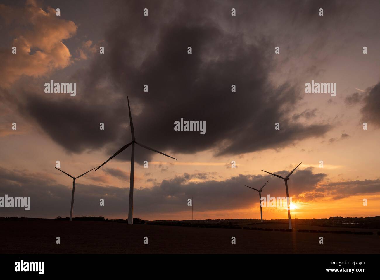 Sunset at Lindhurst wind Farm on Blidworth Lane, Rainworth Nottinghamshire England UK Stock