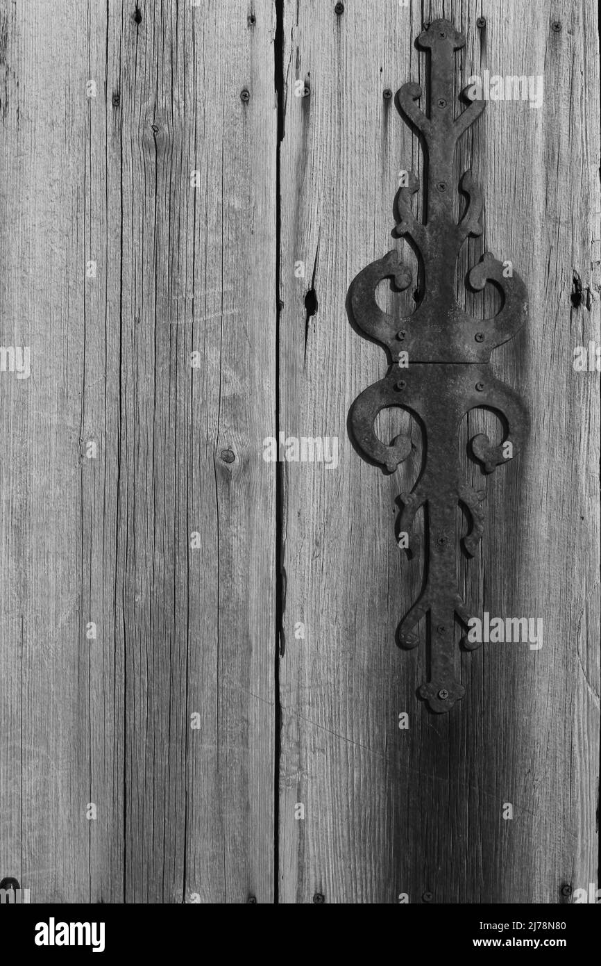Vintage worn wooden door in black and white Stock Photo - Alamy
