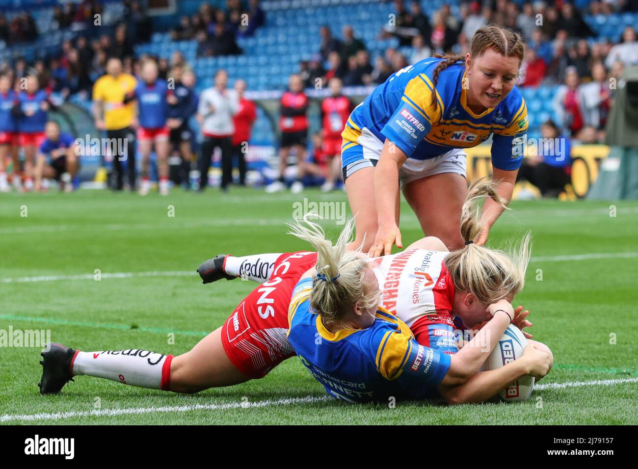 Jodie Cunningham 13 of St Helens goes over for her try to make the