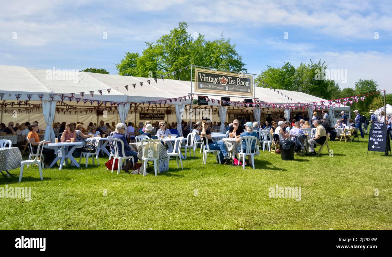 Hatfield house living crafts fair 2022