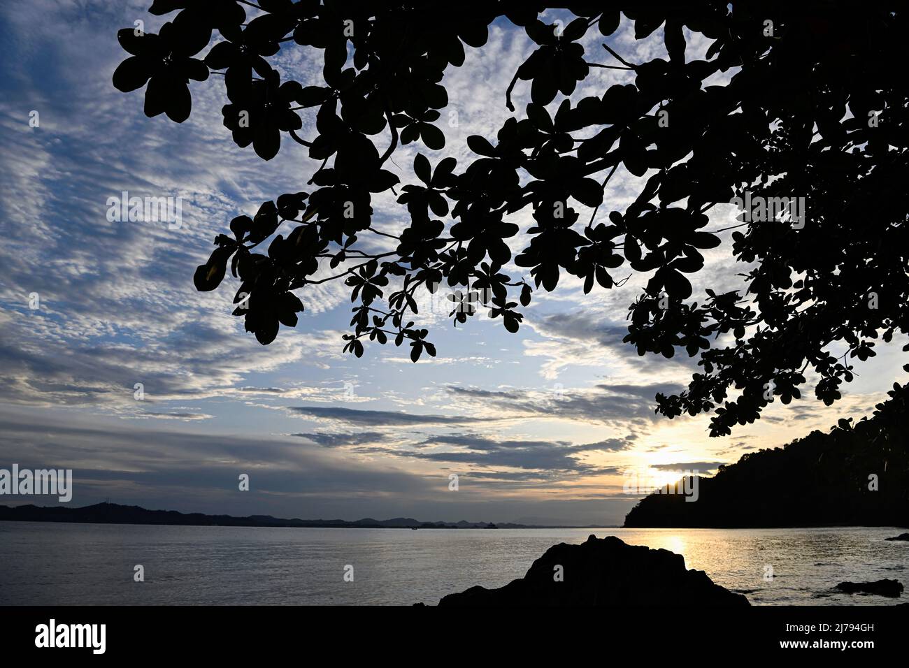 A general view of the sunset at Blue Haven Bay by Siam Royal View at Chang Noi Beach, Koh Chang Island in Trat province. Koh Chang is a popular tourist resort island situated about 350 km southeast of the capital, Bangkok. (Photo by Paul Lakatos / SOPA Images/Sipa USA) Stock Photo