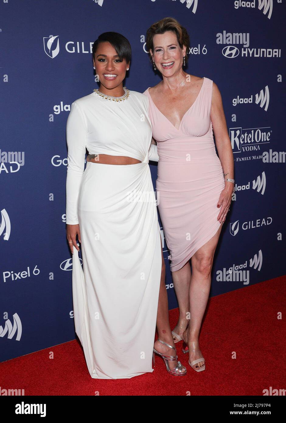New York, NY, USA. 6th May, 2022. Ariana DeBose, Sue Makkoo at arrivals